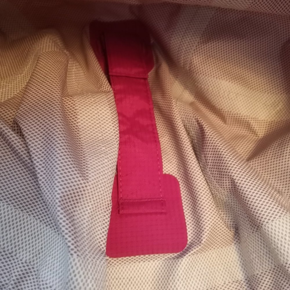 Pink Patagonia torrentshell H2no rain jacket - Picture 5 of 9